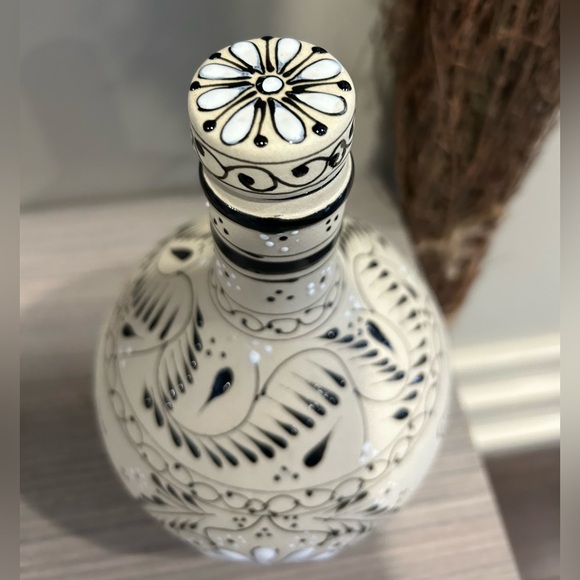 Empty Ceramic Grand Mayan Tequila Bottle - Picture 3 of 4